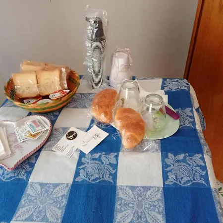 Dimora Di Donna Rita Pensjonat